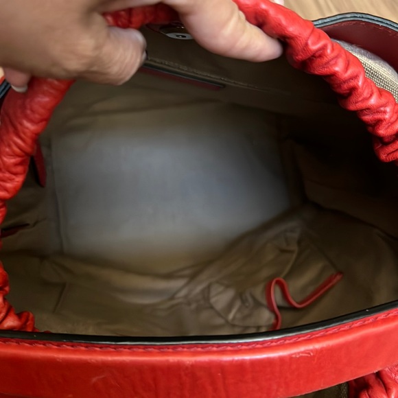 A45- 💯 % authentic Burberry shoulder bag - Picture 15 of 16